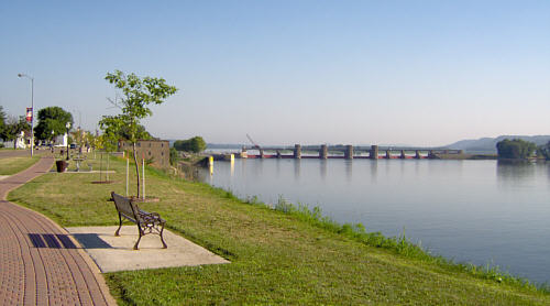 Lock 12 from Bellevue Riverfront